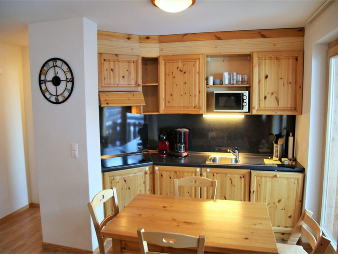 4, Apartment near Thermal Spa, Conthey