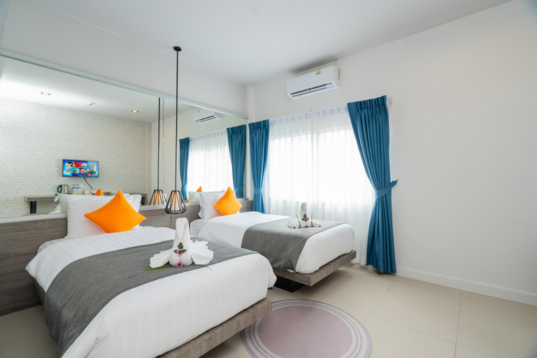 bedroom 9
