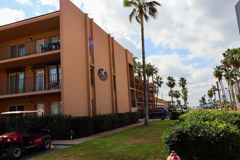 Exterior 2, Beachview 208 Minium 2 Bedroom Condo by RedAwning, Cameron
