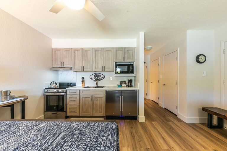 Private kitchen 4, 244 Bldg C 1 Bedroom Condo, Nevada