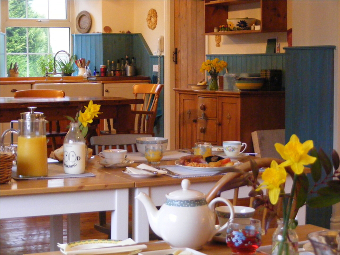 Food & Drinks 4, Lobhill Farmhouse, Devon