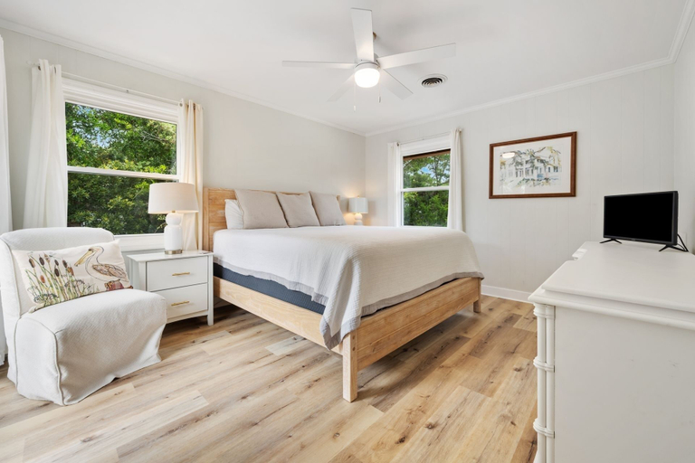 Room 2, Spacious Second-row Home With Ocean Views In Debordieu, Pet Friendly! 7 Bedroom Home by Peace Vacations, Georgetown