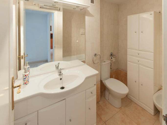 Bathroom, Cascades - Apartment In Denia, Alicante