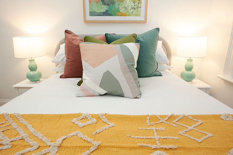 Room 4, Funky Inner West Studio With Private Patio, Sydney