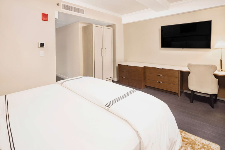 Bedroom 2, Hilton Club The Quin New York, New York