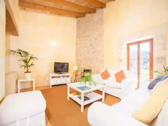 Bedroom 2, Es Moli son Comparet - Villa With Private Pool, Baleares