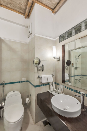 Bathroom, Club Mahindra Kanatal, Tehri Garhwal