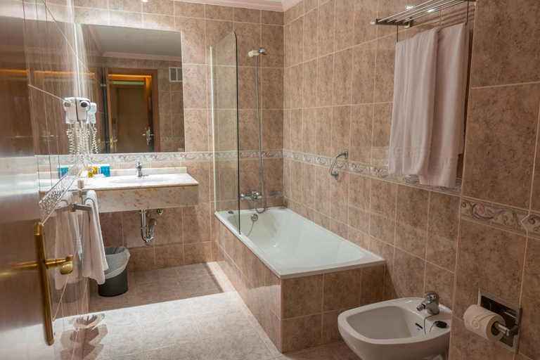 Bathroom 3, BLUESEA Costa Serena, Málaga