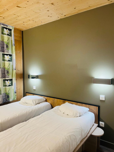 Bedroom 2, Fasthotel Dunkerque, Nord