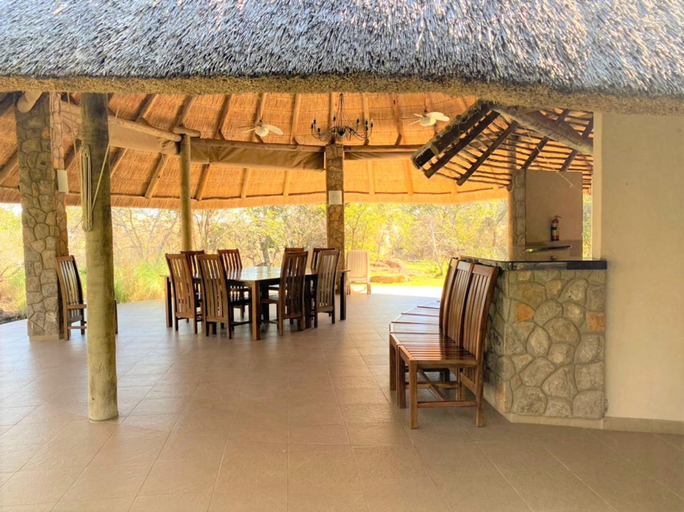 Others 2, Family Lodge in Natural African Bush - 2115, Bulawayo