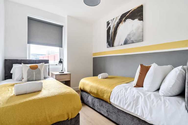 Room 5, Stay in Liverpool City Centre, Sefton