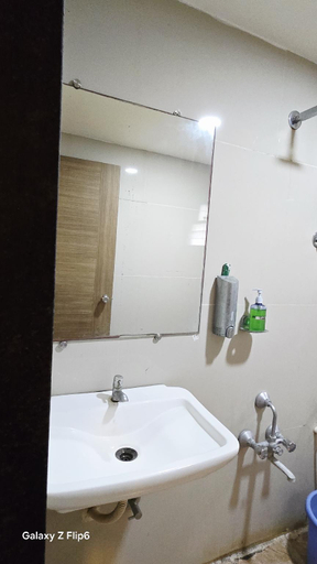 Others 5, Hotel Shiv Inn, Gandhinagar