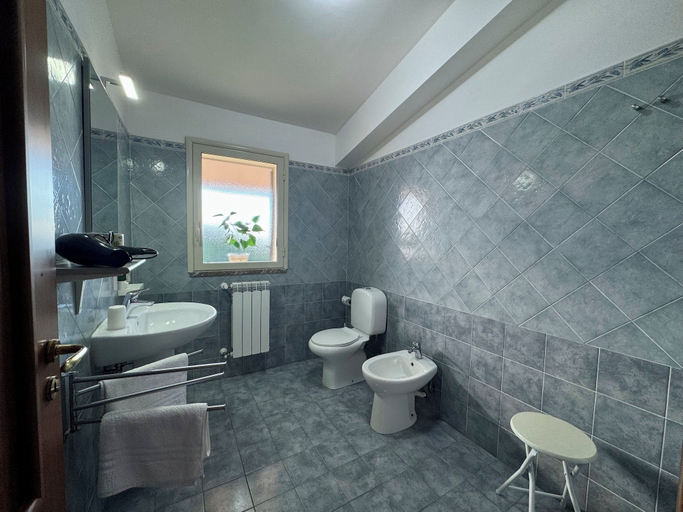 Bathroom 5, New Naxos Village, Messina