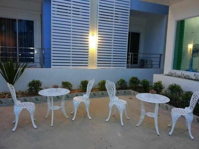 Others 4, De-Complex Apartment, Yang Talat