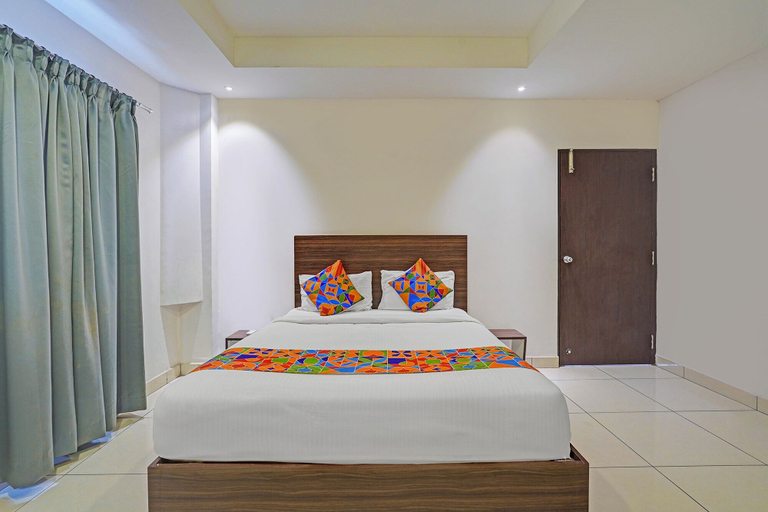 Room 4, Fabexpress Urban Inn, Bangalore