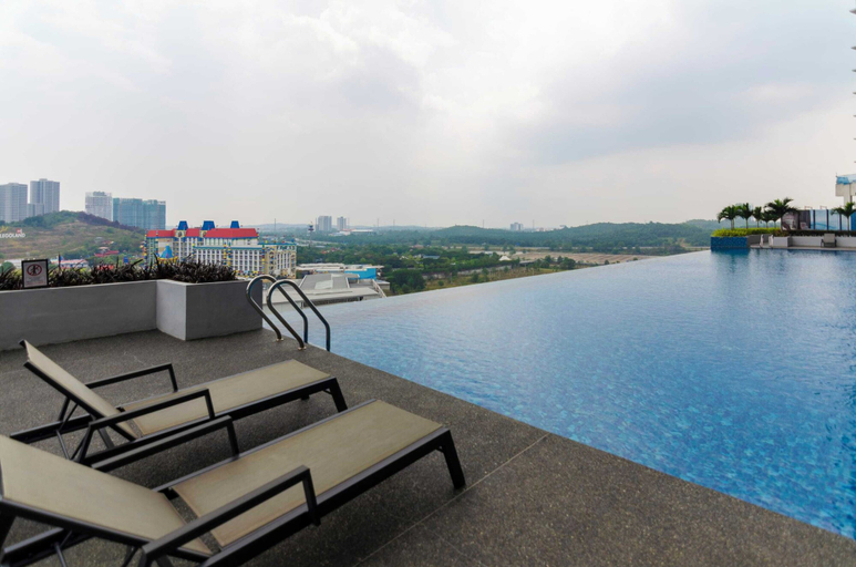 Sport & Beauty 5, Stylish Dpristine 9 Next to Legoland Free Parking, Johor Bahru