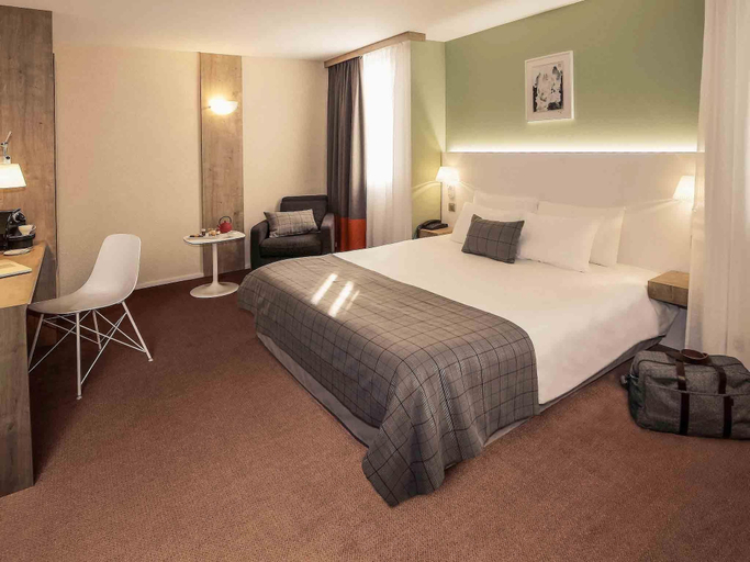 Bedroom 4, Mercure Forbach, Moselle