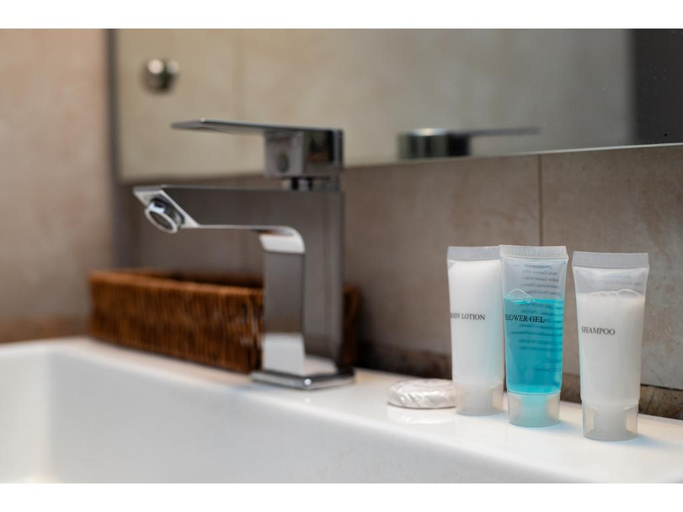 Bathroom 2, Royal Boutique Hotel, Bagmati