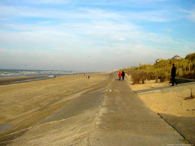 Others 5, Apartment in Blankenberge with Marina Views, West-Vlaanderen