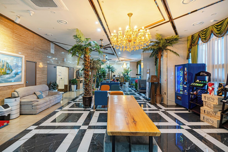 Public Area 2, Griffin Bay Hotel