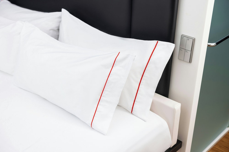 Bedroom 2, citizenM Amsterdam Airport Schiphol, Haarlemmermeer
