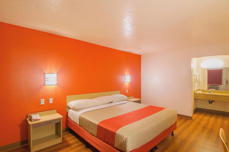 Bedroom 3, Motel 6 Suwanee, GA - Gwinnett Center, Gwinnett