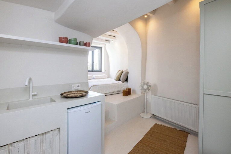 Room 2, Sterni House Tinos, South Aegean