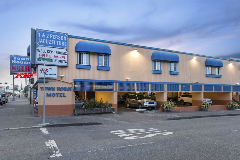 Exterior & Views 2, Town House Motel – Historic Old Town Eureka, Humboldt