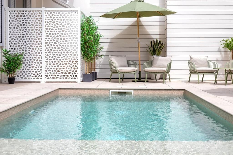 Pool 3, MESBEGLIA LUXURY ROOMS, Sassari