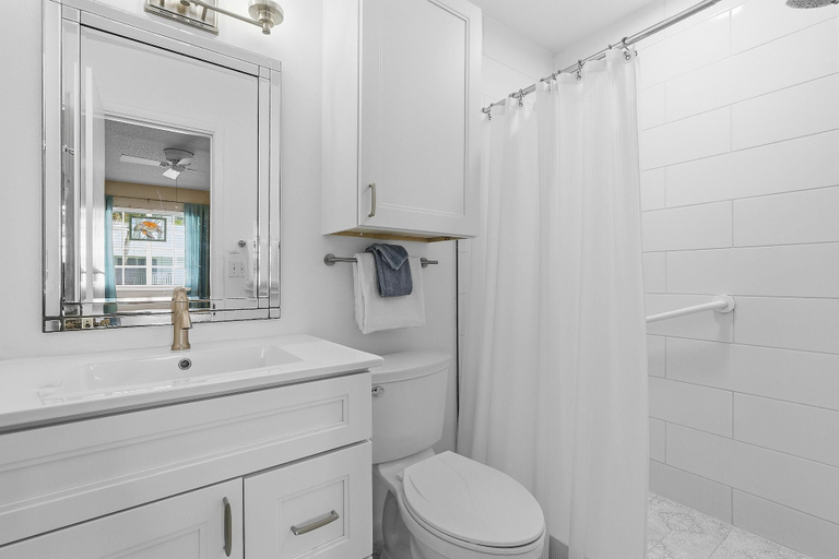 Bathroom 4, Colony Beach Club 220, Volusia