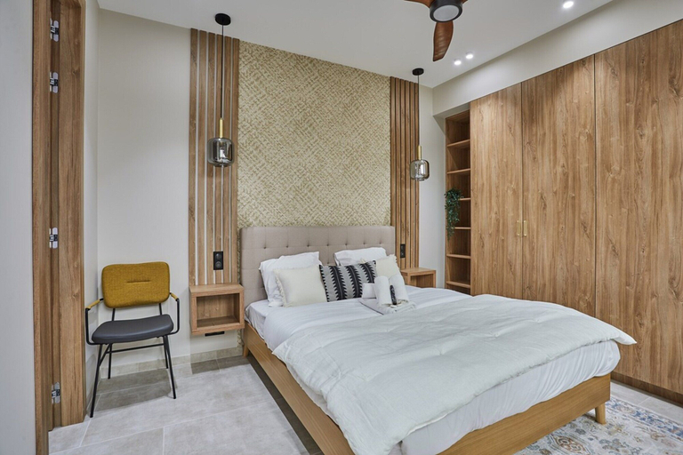 Room 5, Exceptional Apartment Near Montmartre 10 People, Paris