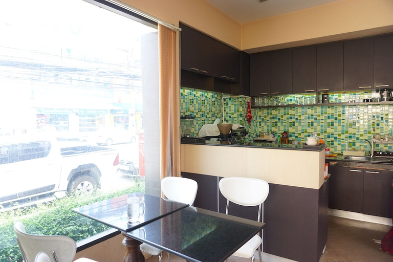 Food & Drinks 4, Panatara Hotel, Muang Chumphon