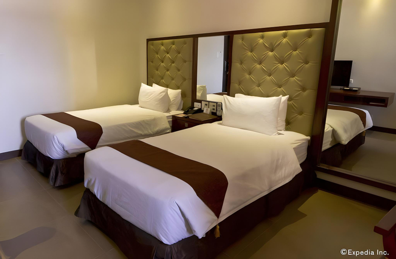 Bedroom 3, Castle Peak Hotel, Cebu City
