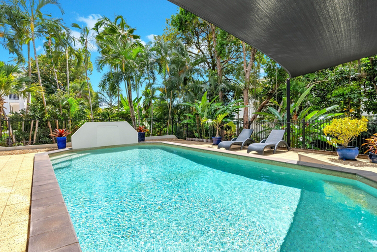 Pool 5, Beachfront 3-bed With Pool & Stunning Ocean Views, Cairns
