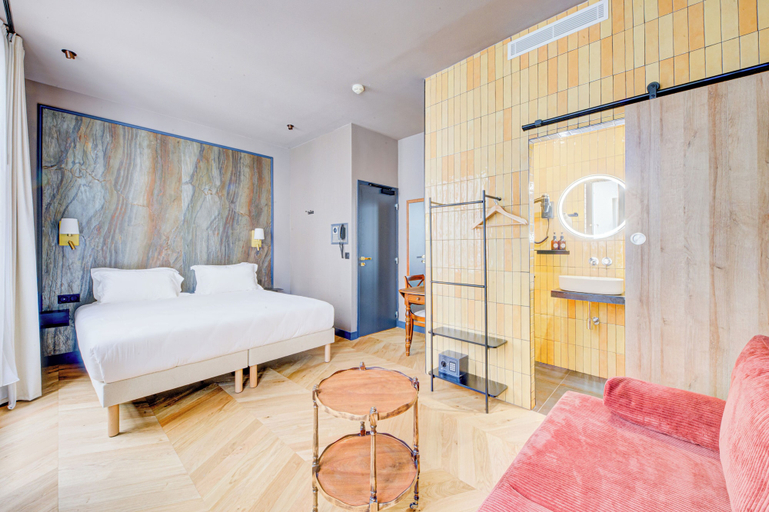 Room 5, Hôtel Maât Batignolles, Paris
