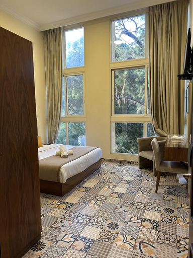 Bedroom 4, Mar Mkhayel Studios, Beirut