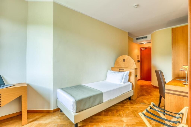 Bedroom 2, Hotel PentHouse, Perugia