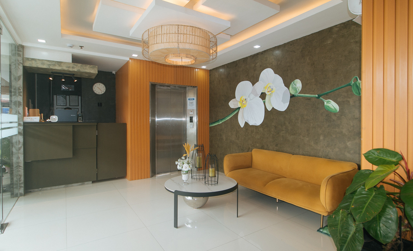 Others 5, Avelida Homes by RedDoorz, Iloilo City