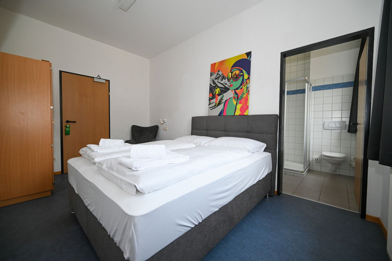 Room 1, Schmitten 27 - Room 11 200m From ski Lift, Zell am See