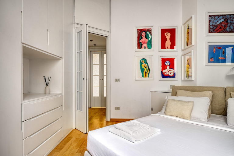 Room 4, Modern 1 BR Near Gae Aulenti, Milano