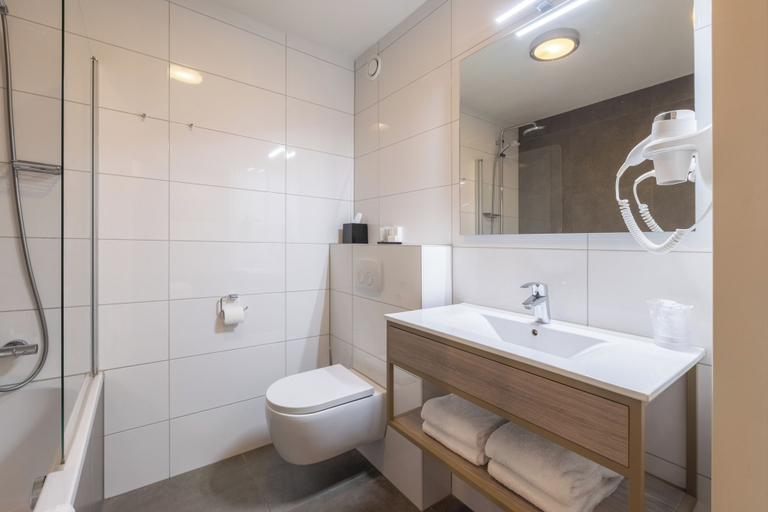 Bathroom 5, Asteria Hotel Venray, Venray