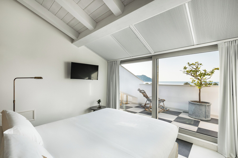 Bedroom 3, SeeBay Hotel, Ancona