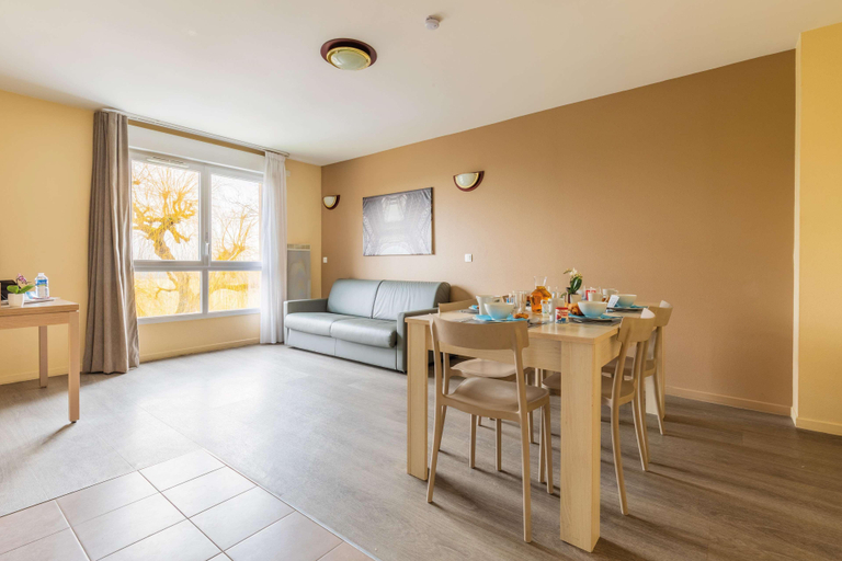 Bedroom 3, Zenitude Hotel-Residences Magny les Hameaux, Yvelines
