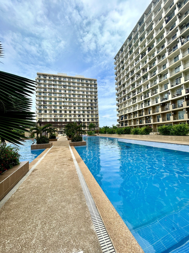 Pool 2, Studio Retreat with Balcony and Pool, Lapu-Lapu City