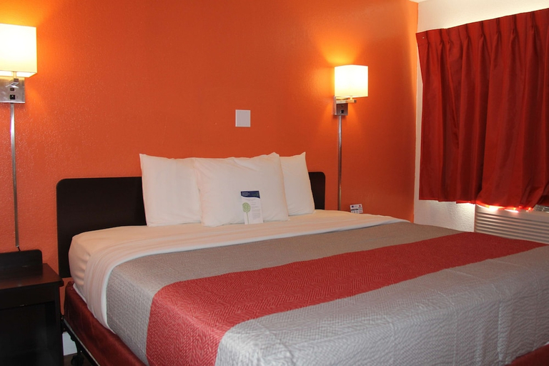 Bedroom 4, Motel6 Goodland, KS, Sherman