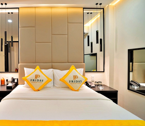 bedroom 13