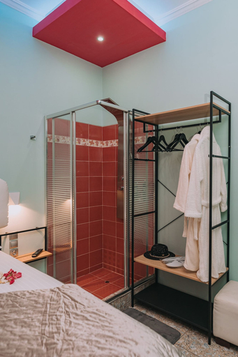 Room 5, Gazi Suite With Private Rooftop, Attica