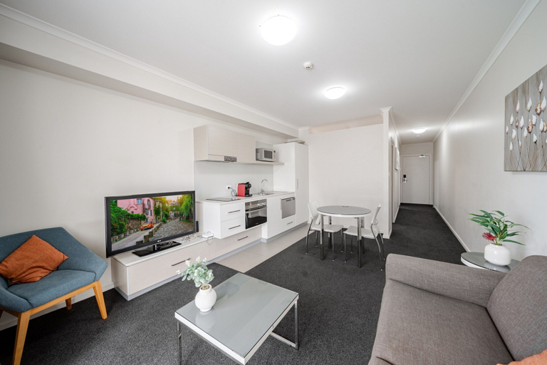 Living room 5, Lakeside 1-bed With A/c, Parking & Balcony, Canberra