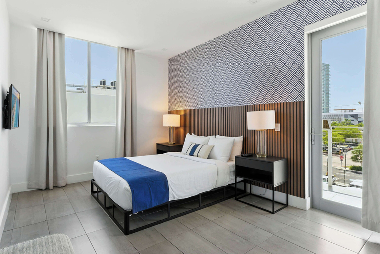 Room 2, Modern South Beach 2 Bedroom Gem, Miami-Dade