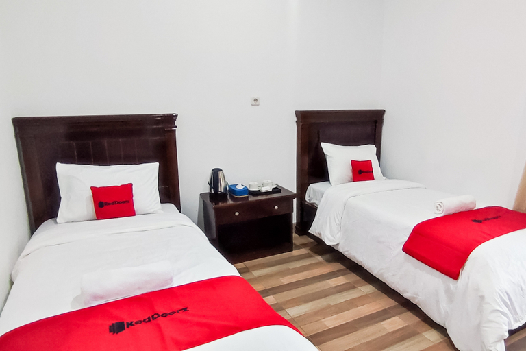 Bedroom 3, RedDoorz Plus Syariah @ Rizano Homestay Batu Sangkar, Tanah Datar